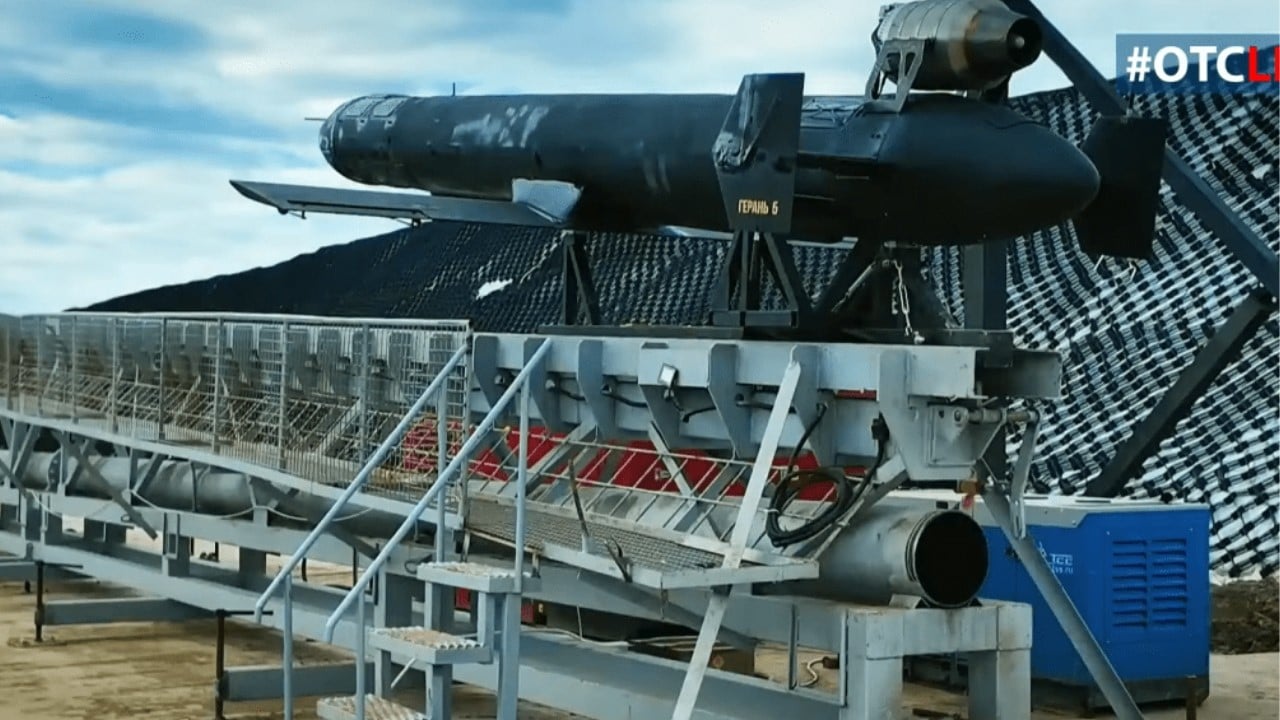 Russia’s Jet Powered Geran-5 Drone Is Overwhelming Ukrainian Defenses!
