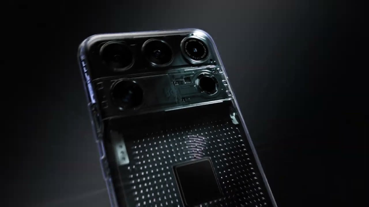 motorola signature 27: Your standard. Your Signature.