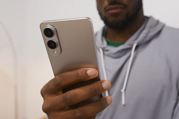 s25 edge mkbhd