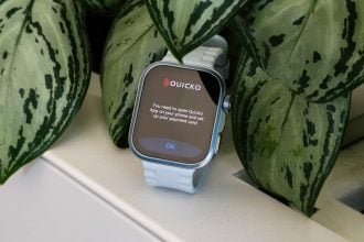 Platenie Huawei hodinkami