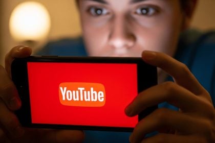 youtube na pozadi