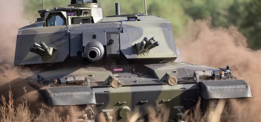 Tank Challenger 3 počas testovania.