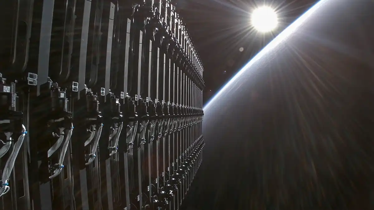 Satelity Starlink pri vynášaní do vesmíru