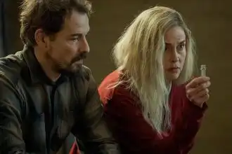 netflix seriál unfamiliar