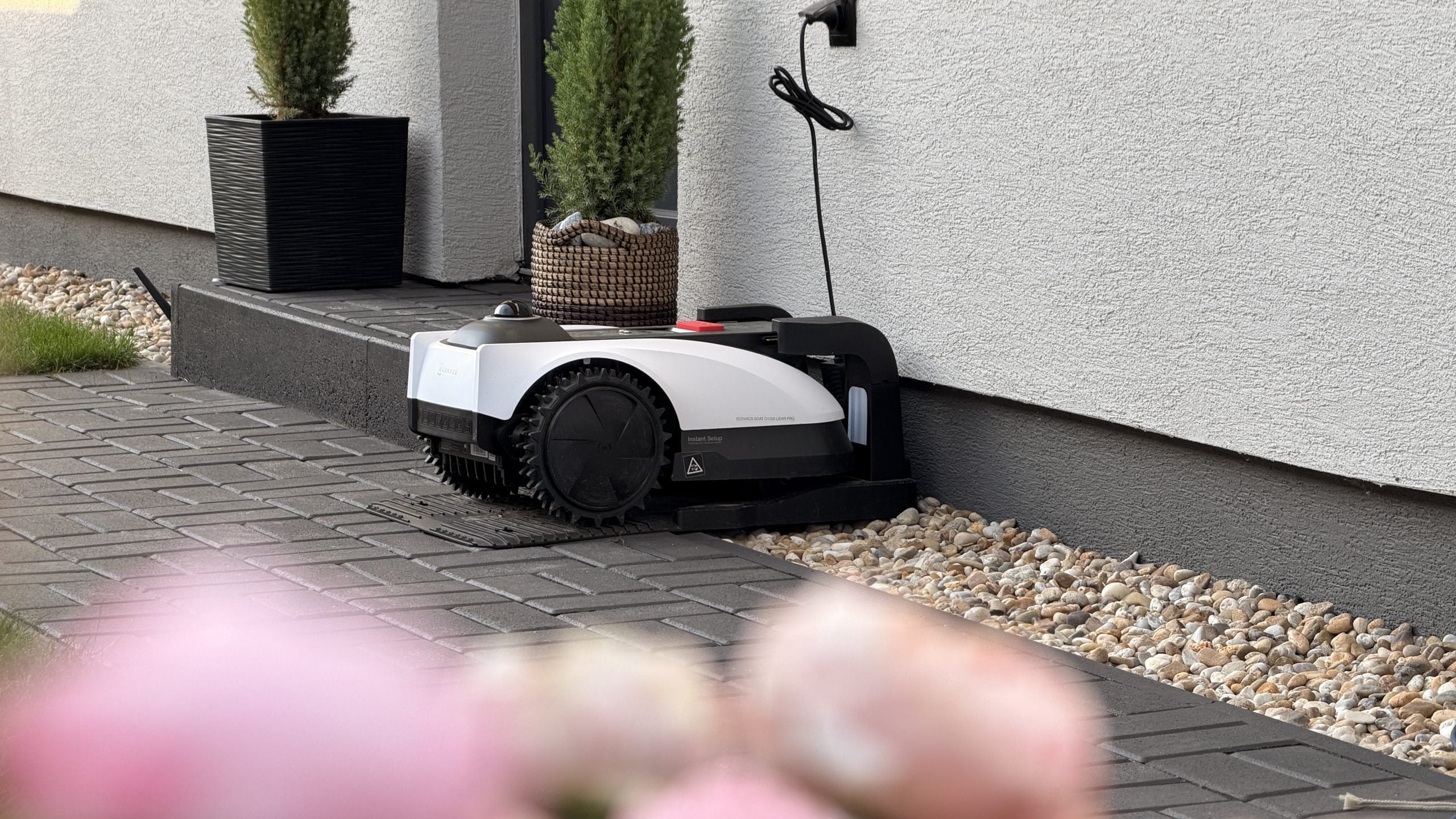 ECOVACS GOAT O1200 LiDAR PRO